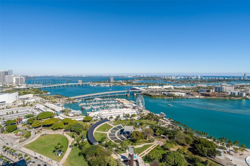 Apartment for rent at 50 Biscayne 4208