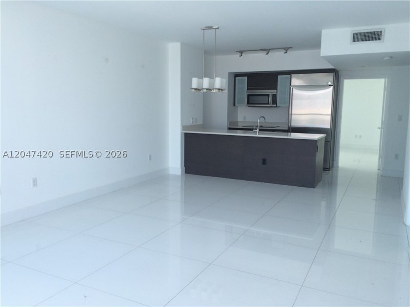 Apartment for rent at 500 Brickell West Tower 2807