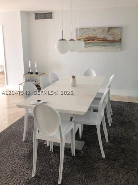 Comprar apartamento en Arlen Beach 1415