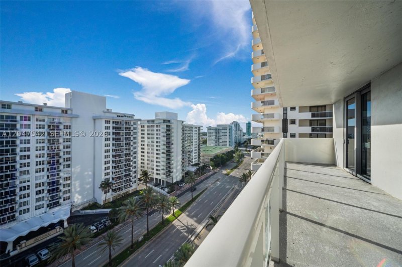 Comprar apartamento en Arlen Beach 1415