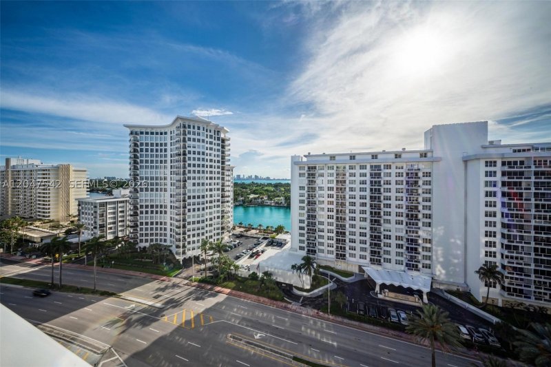 Comprar apartamento en Arlen Beach 1415