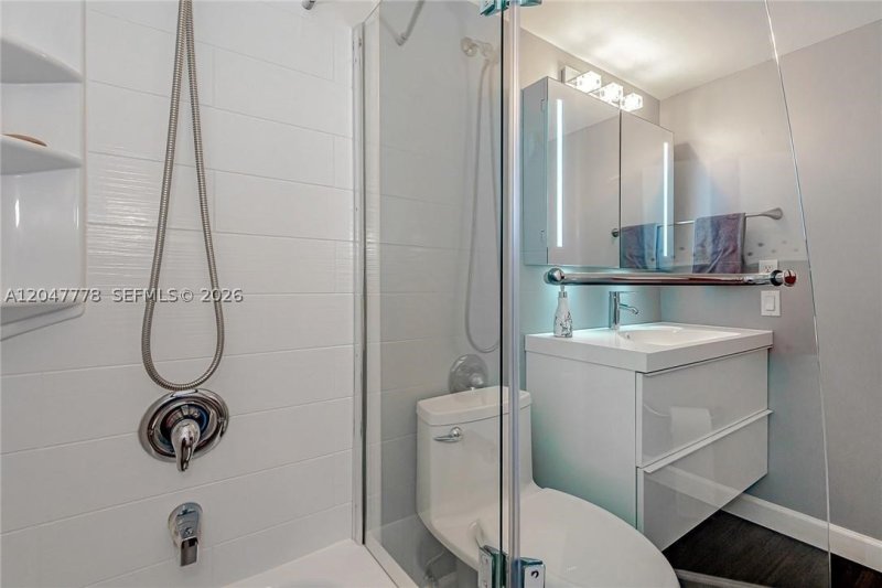 Apartment for rent at 200 Leslie 926