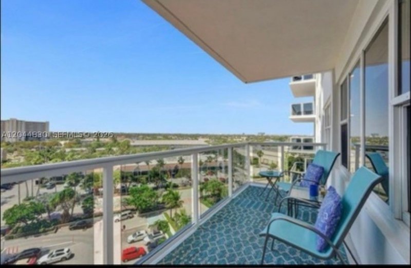 Alquiler de apartamento en Royal Ambassador 814