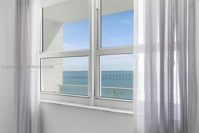 Comprar apartamento no Mark on Brickell 3105