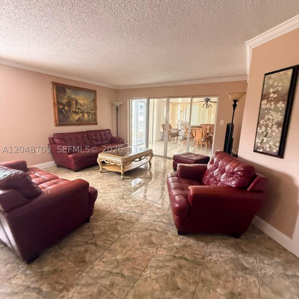 Apartment for rent at Le Frontenac 206