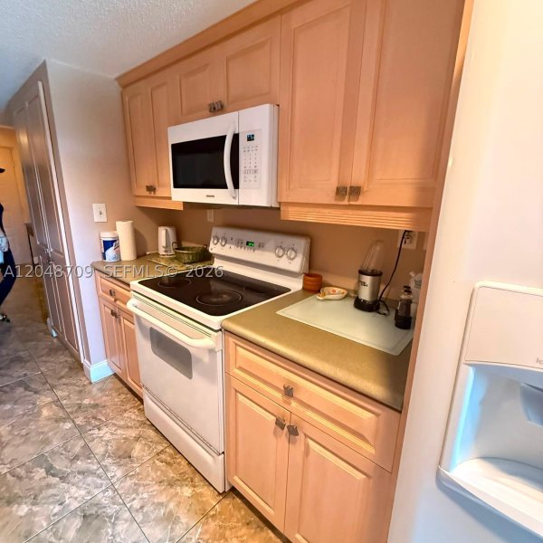 Apartment for rent at Le Frontenac 206