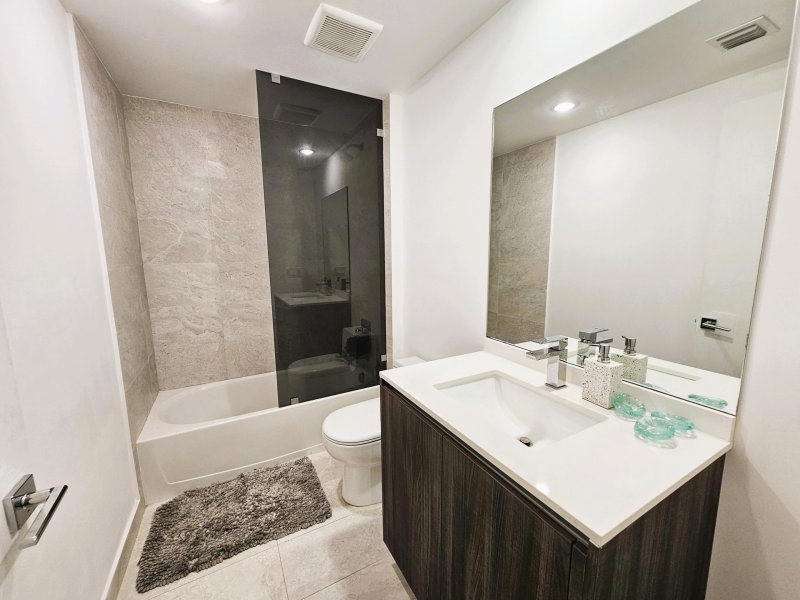 Condo for sale at Aria on The Bay Apt 3508