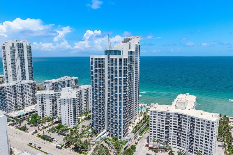 Comprar apartamento no Ocean Palms 2707