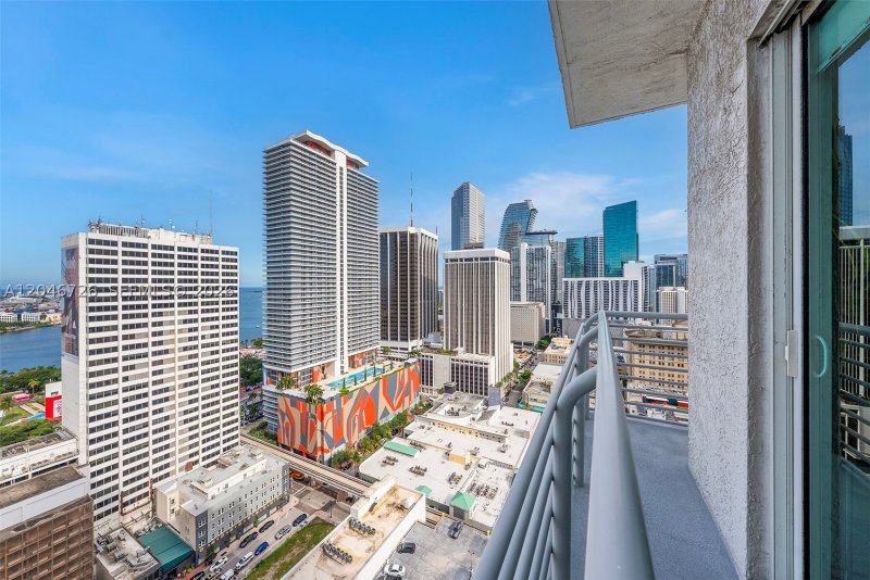 Comprar apartamento no Loft Downtown II 2702