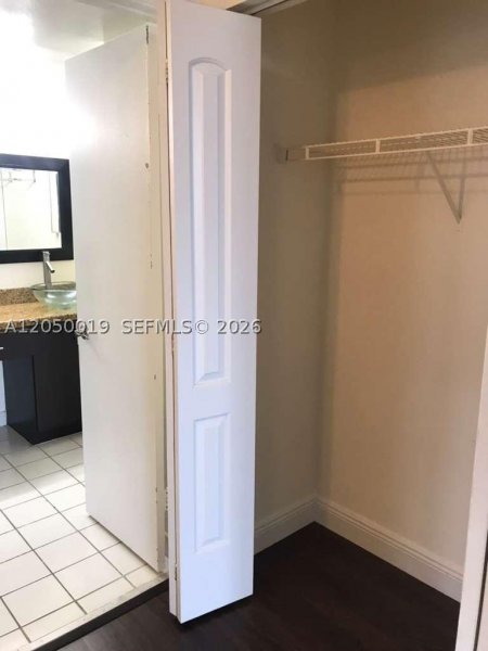 Apartment for rent at Parc Central Aventura 1412