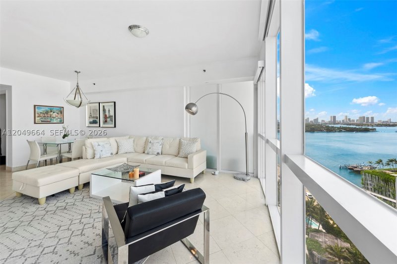 Icon South Beach Apt #1708