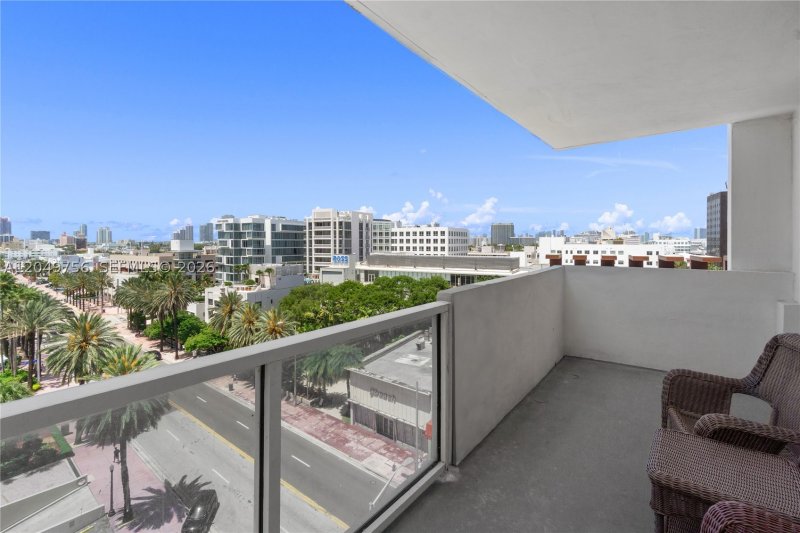 Apartment for rent at Decoplage 811