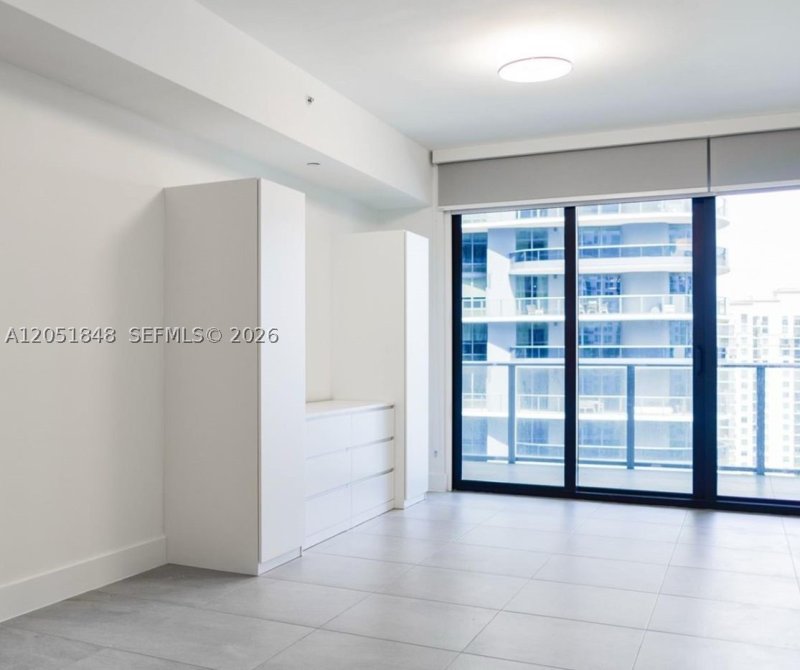 Apartment for rent at 1010 Brickell 3210