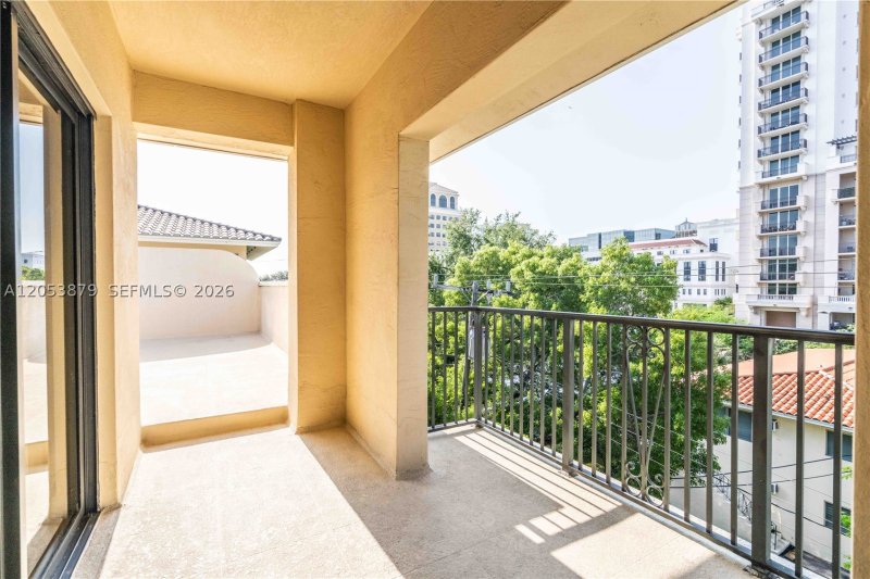 Apartment for rent at Majorca 300 PH-403