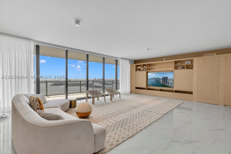 Aria Reserve Miami Apt #5502