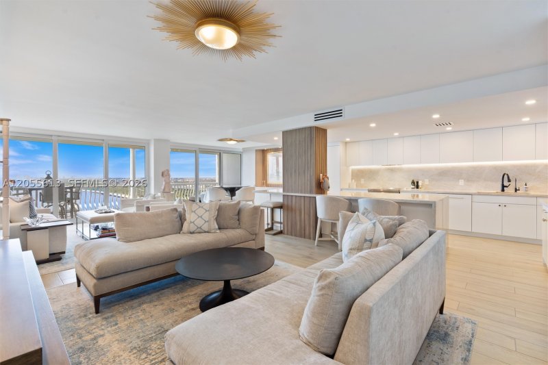 Condo for sale at Point of Americas 2205