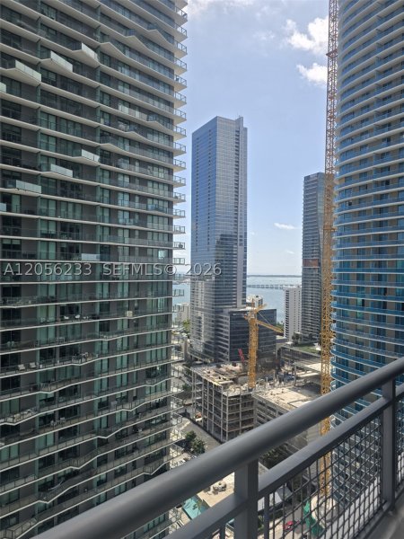 Apartment for rent at Infinity on Brickell 2810