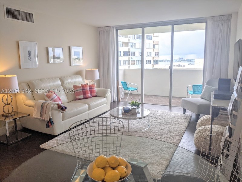 Apartment for rent at Island Terrace 8K