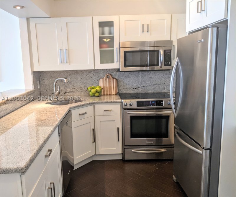 Apartment for rent at Island Terrace 8K