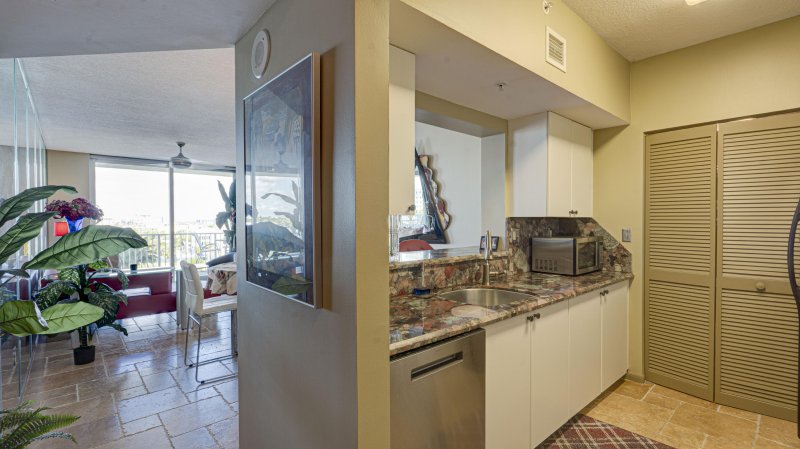 Condo for sale at The Tides at Bridgeside Square 606