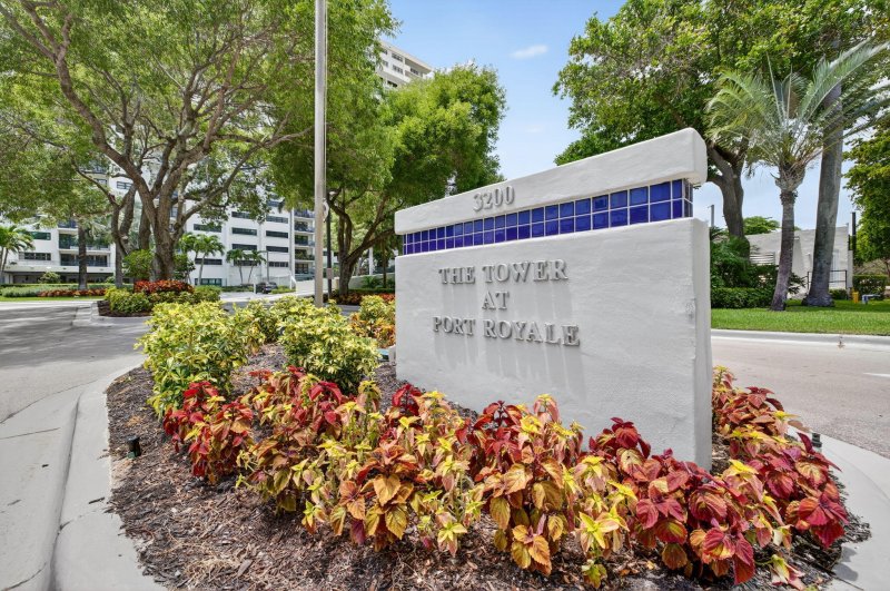 Alquiler de apartamento en The Tower at Port Royale 1205