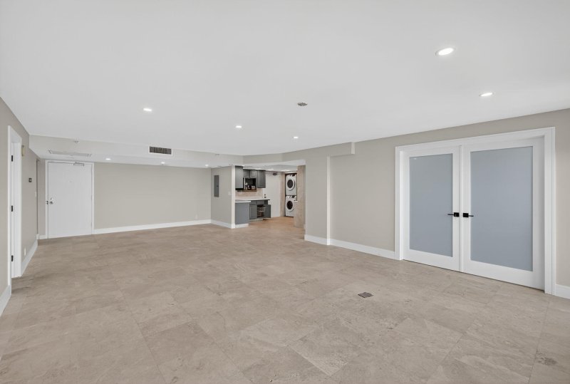 Alquiler de apartamento en The Tower at Port Royale 1205