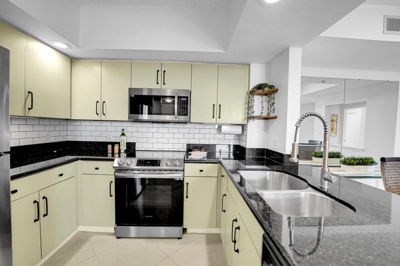 Condo for sale at Waverly Las Olas 1410