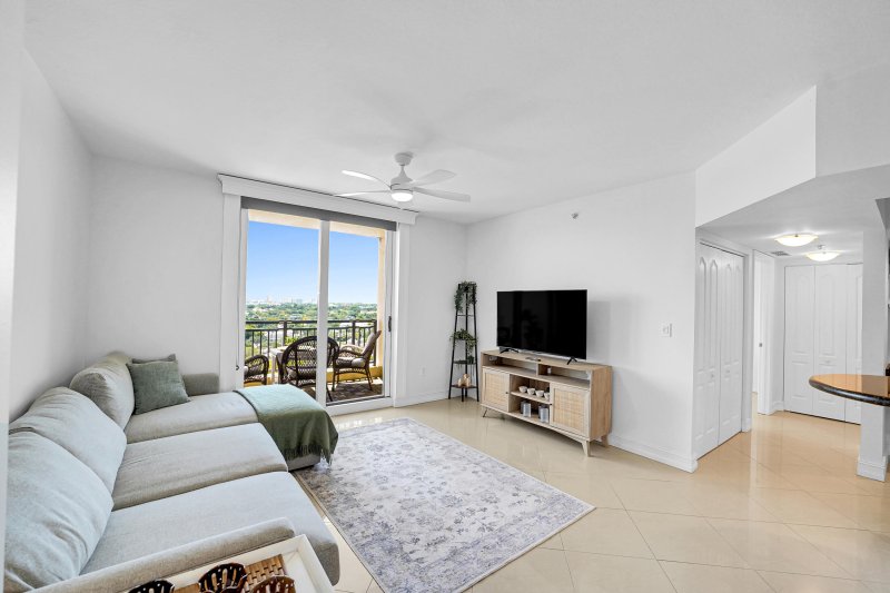 Condo for sale at Waverly Las Olas 1410