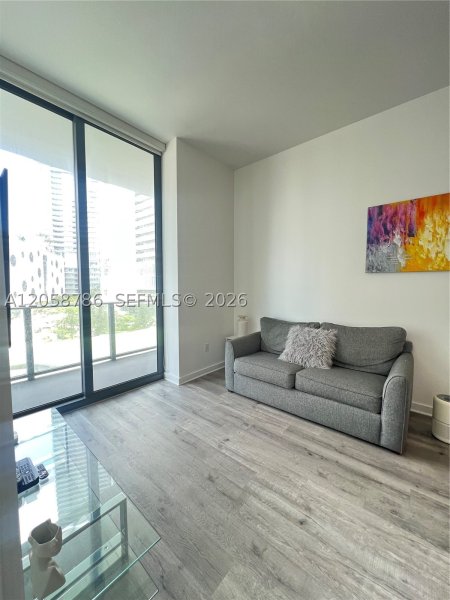 Aluguel de apartamento no Paraiso Bayviews 202