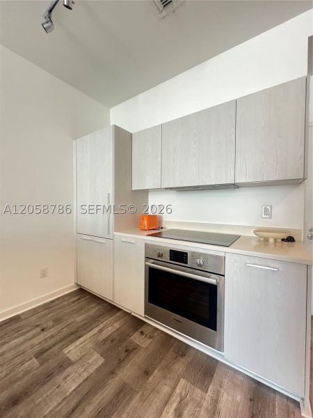 Aluguel de apartamento no Paraiso Bayviews 202