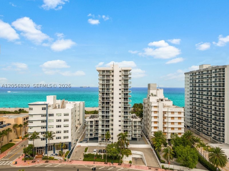 Royal Club Condo Apt #1603