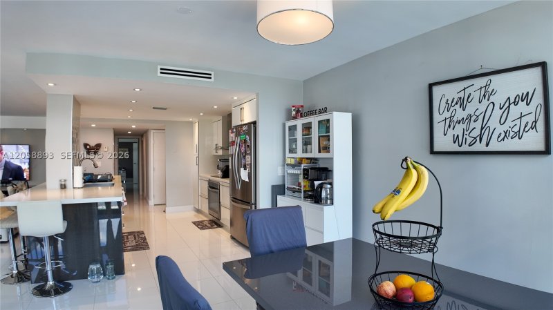 Apartment for rent at Avant Garde 702
