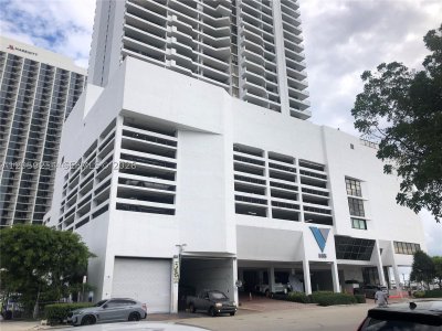 The Venetia Apt #20E