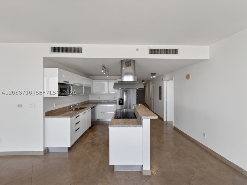 Aluguel de apartamento no Blue Condominium 2401