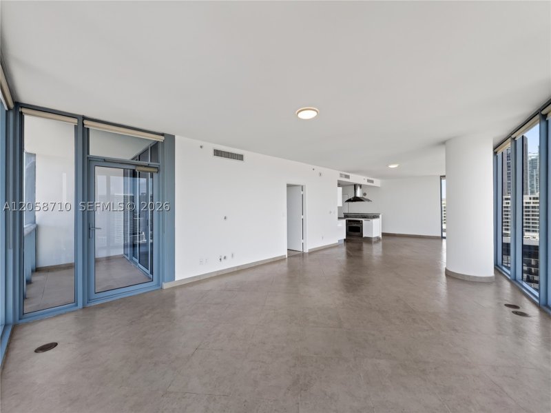 Aluguel de apartamento no Blue Condominium 2401