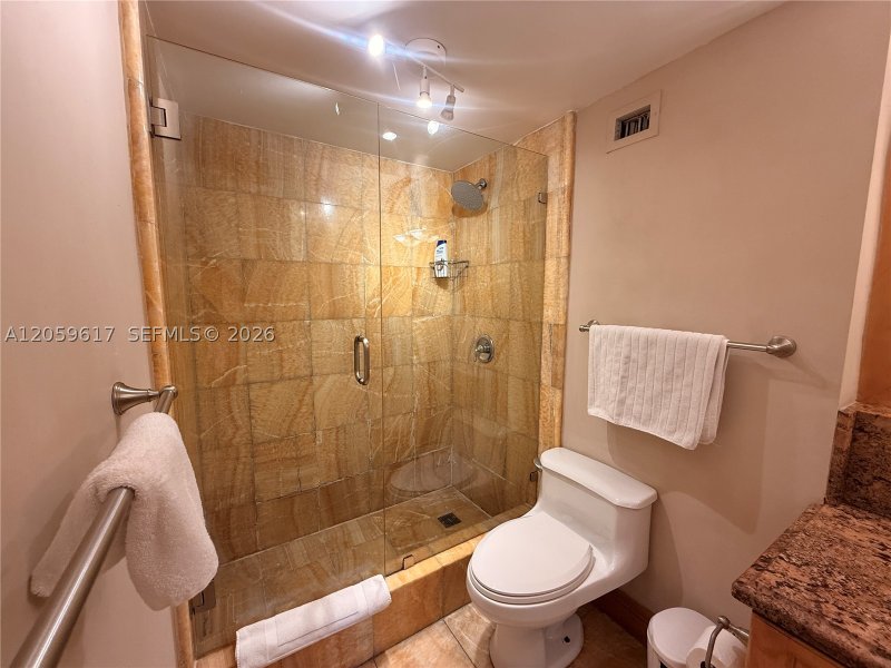 Apartment for rent at Oceania 1 1631