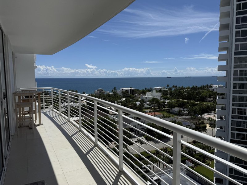 Condo for sale at Sapphire Condo 1106S