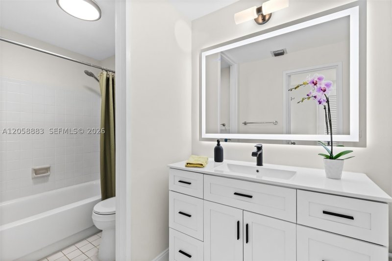 Condo for sale at Terrace Towers 09L