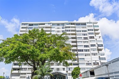 Terrace Towers Apt #09L