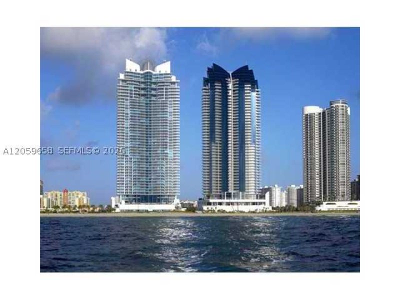 Apartment for rent at Jade Ocean 2108