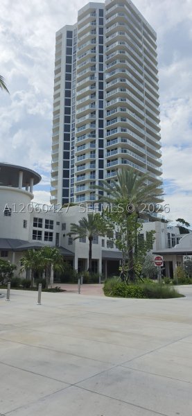 St Tropez Ocean Apt #22-B