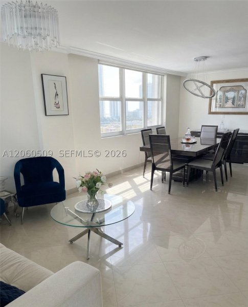 Apartment for rent at Winston Towers 1517