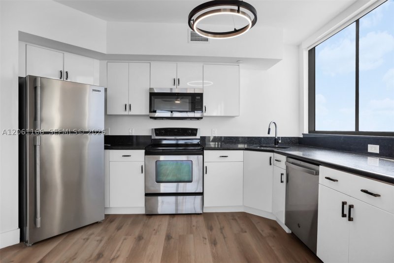 Property photo # 8