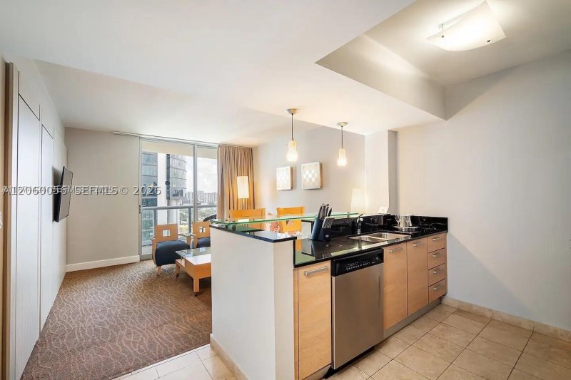 Condo for sale at M Residence Le Meridian 2006