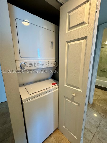 Condo for sale at M Residence Le Meridian 2006