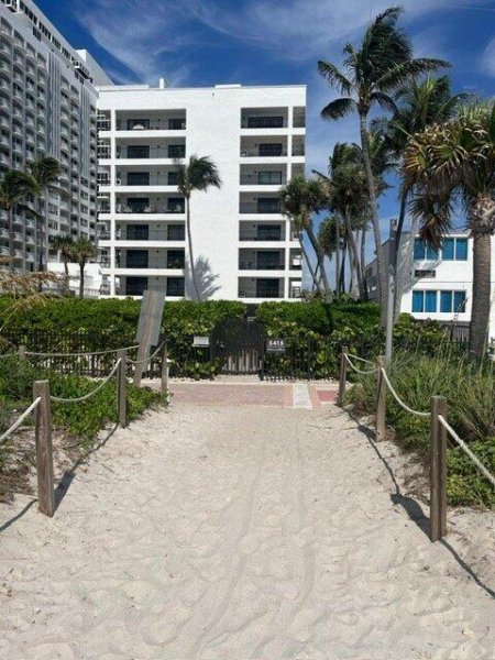 Alquiler de apartamento en Galeria Condominiums 202A