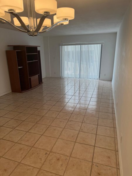 Alquiler de apartamento en Galeria Condominiums 202A