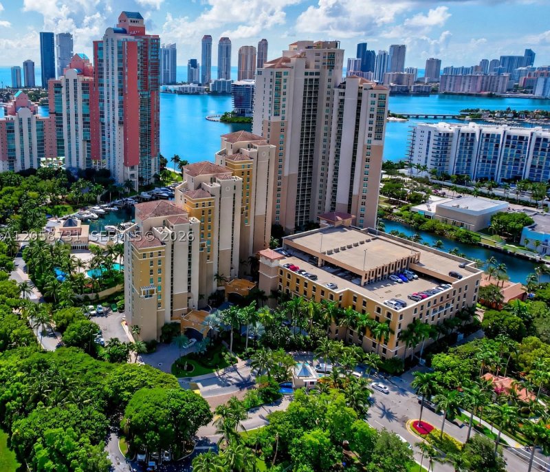 Comprar apartamento no Aventura Marina II UPH14