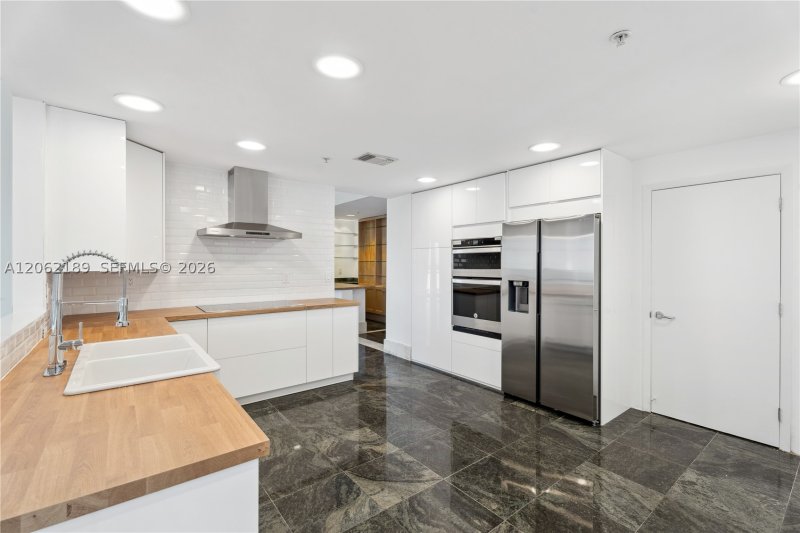 Property photo # 4