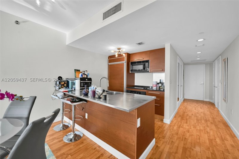 Comprar apartamento no Beach Club One 2709